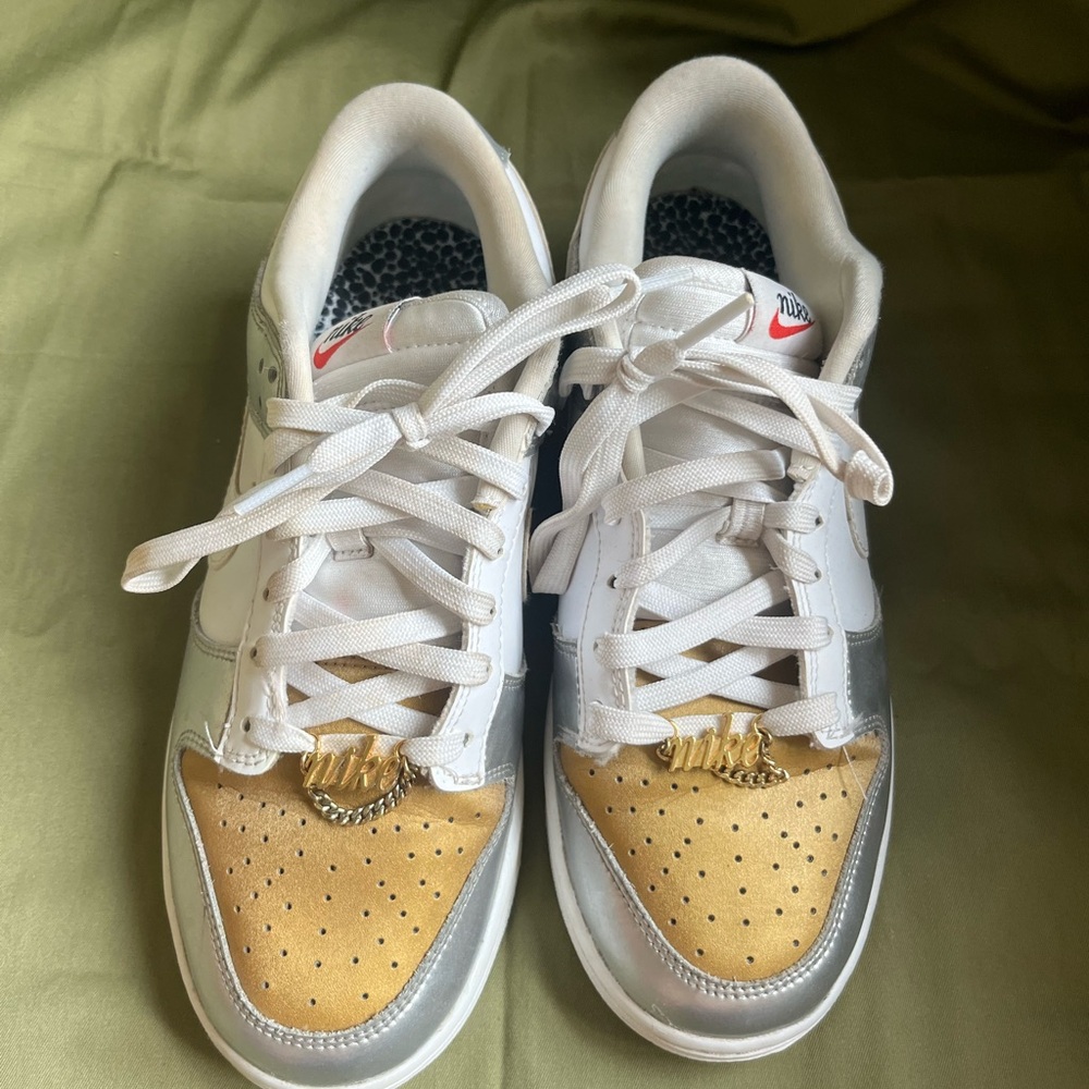 Nike White and Gold Sneakers
